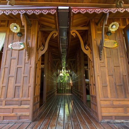 Hotel Suksatan Lamphun Exterior foto