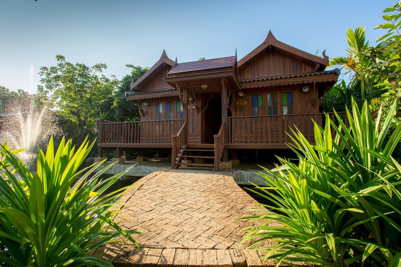 Hotel Suksatan Lamphun Exterior foto